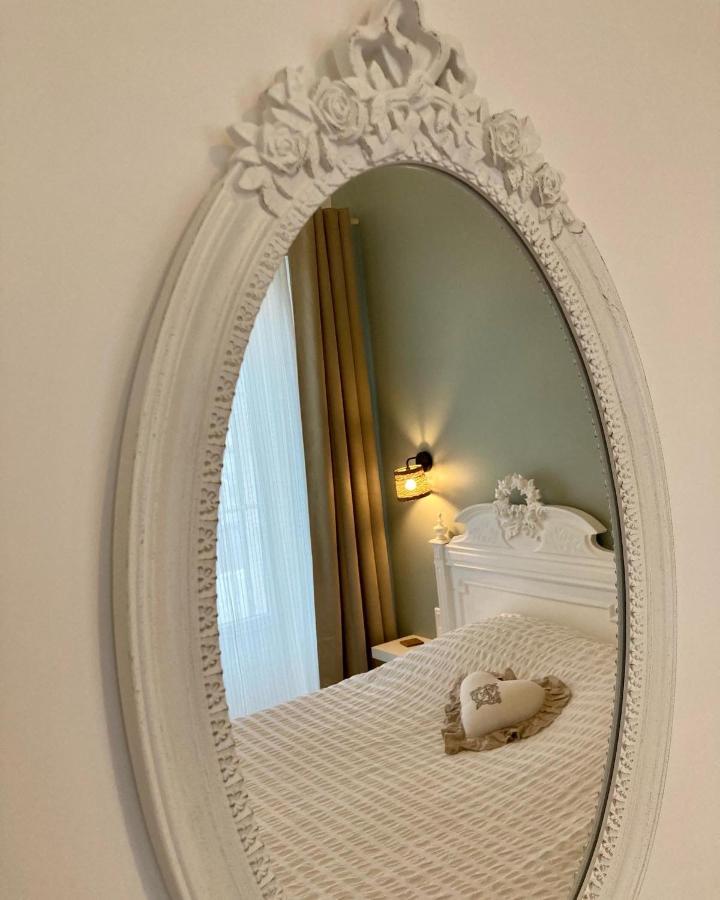 La Maison Virginie 1 A 2 Pers Charmant Hyper Centre- Cour- Parking- Linge- Fibre- Proximite Lac Canal Piscine Montargis Luaran gambar
